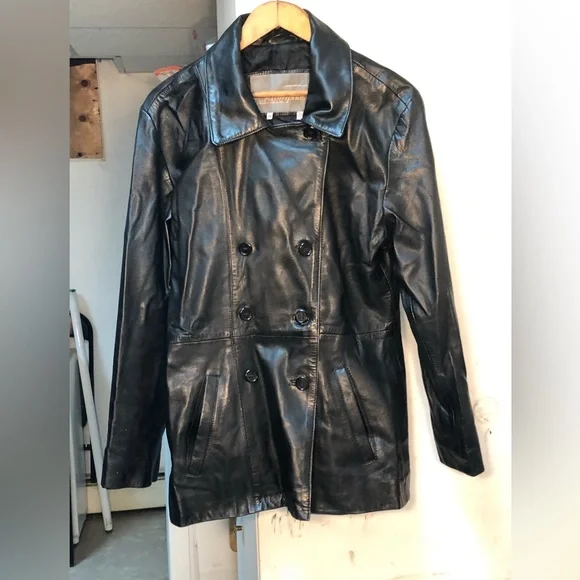 Leather Accomplice - Picture 3 of 5